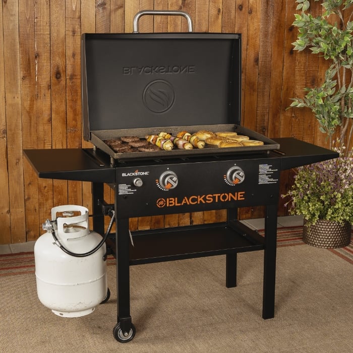 Blackstone 28" Griddle w/ Hood