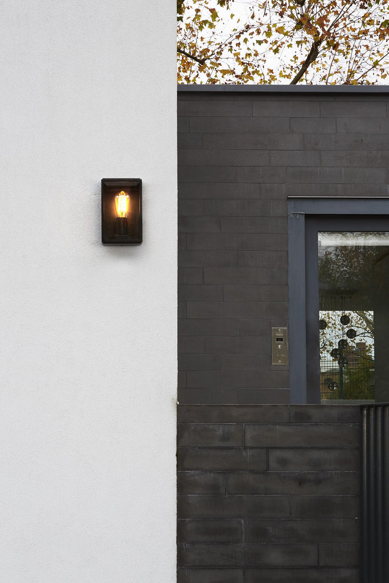 1095001 Homefield Outdoor Wall Light Black