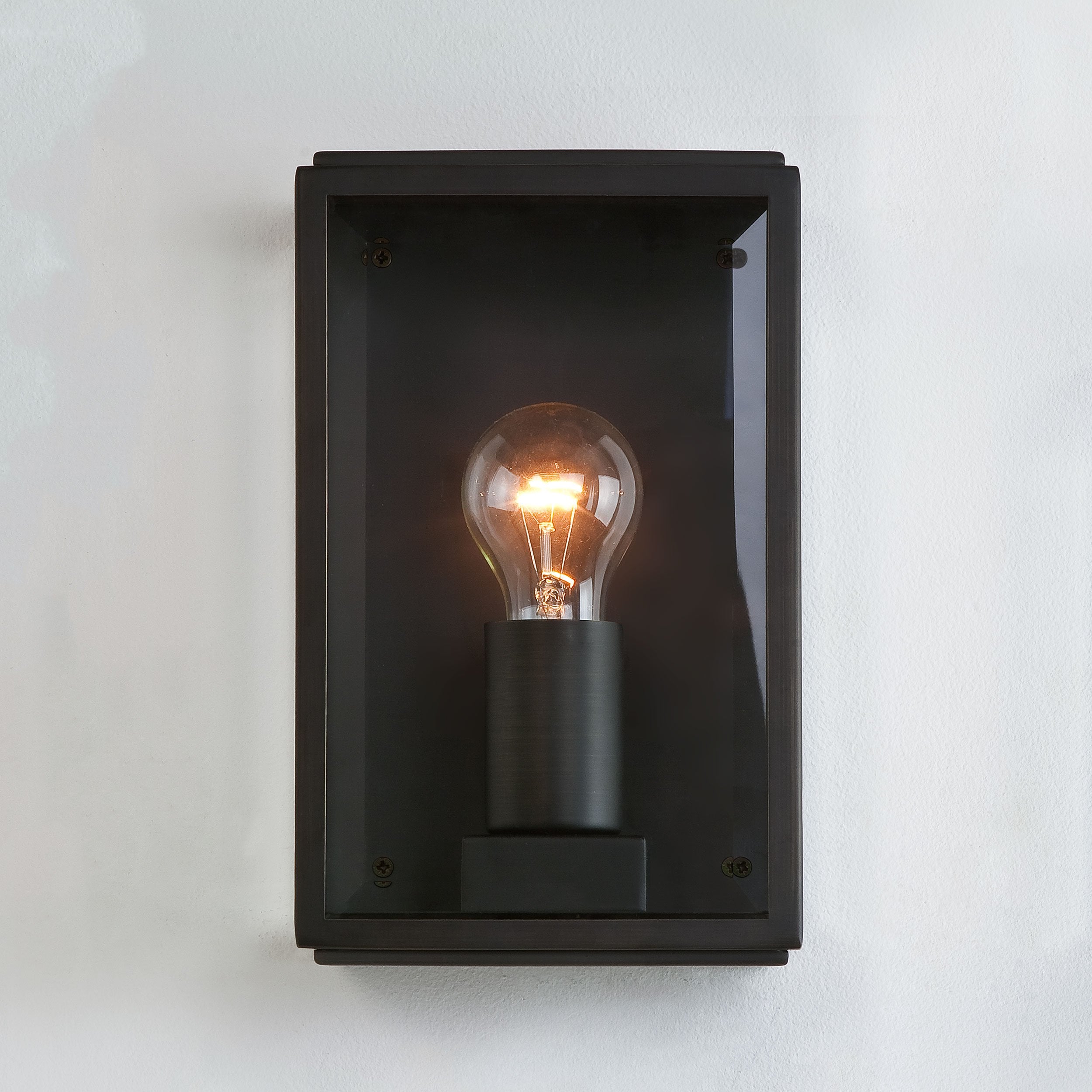 1095001 Homefield Outdoor Wall Light Black
