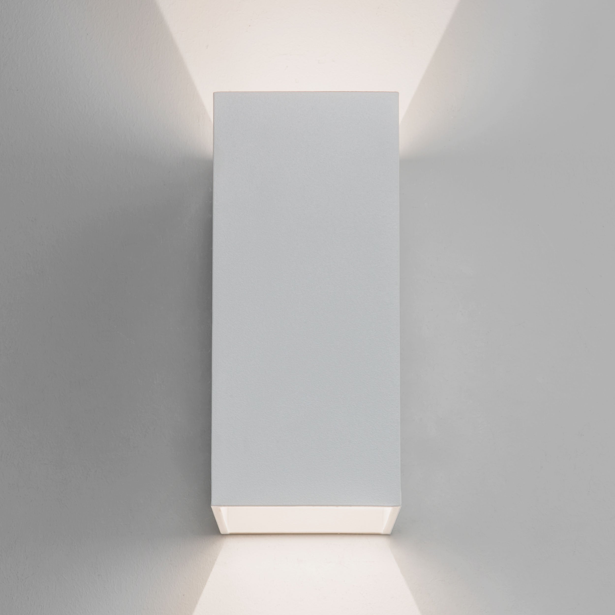 1298006 Oslo 160 LED Outdoor Wall Light White