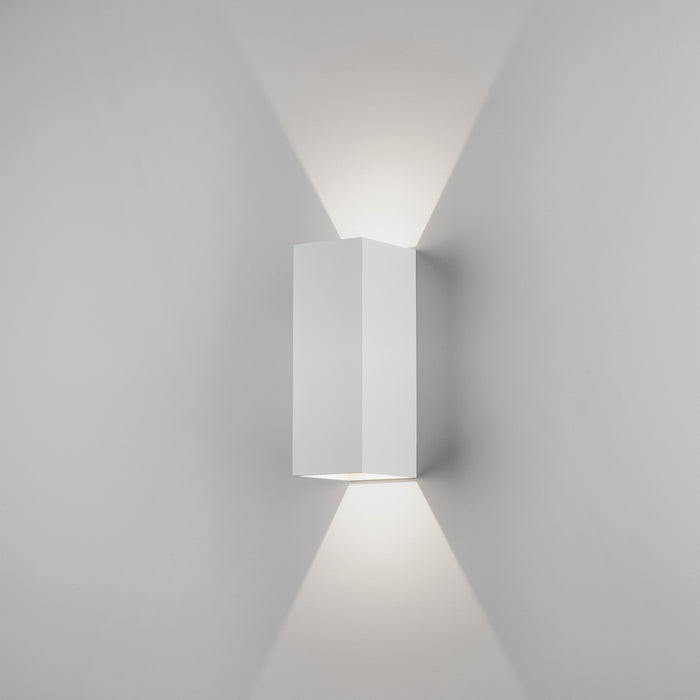 1298009 Oslo 255 LED Outdoor Wall Light White