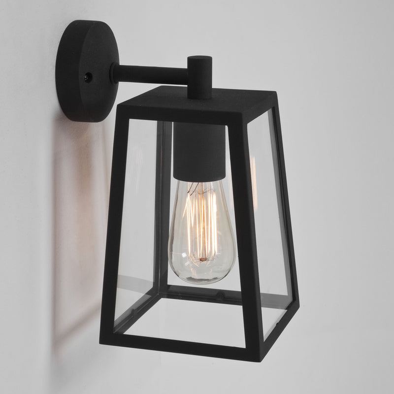 1306001 Calvi 215 Outdoor Wall Light Black
