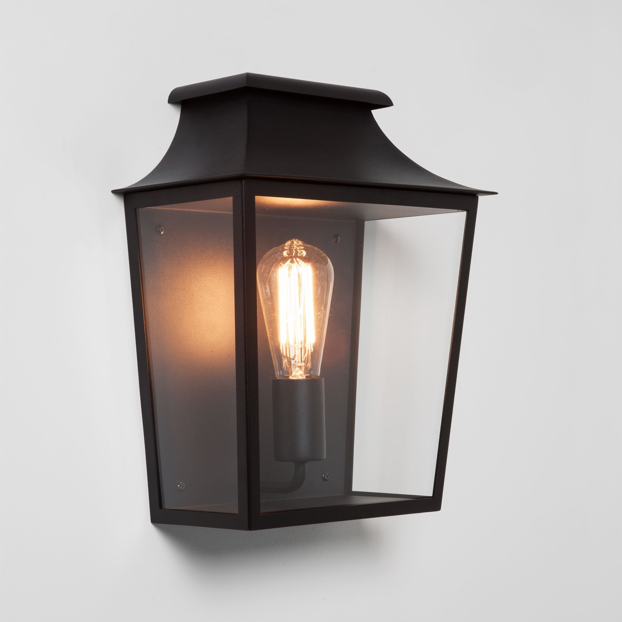 1340014 Richmond 285 Outdoor Wall Light Black