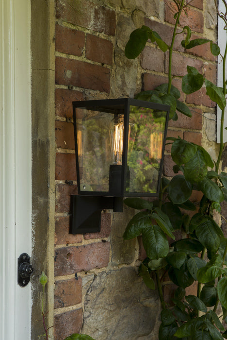 1366001 Farringdon Outdoor Wall Light Black