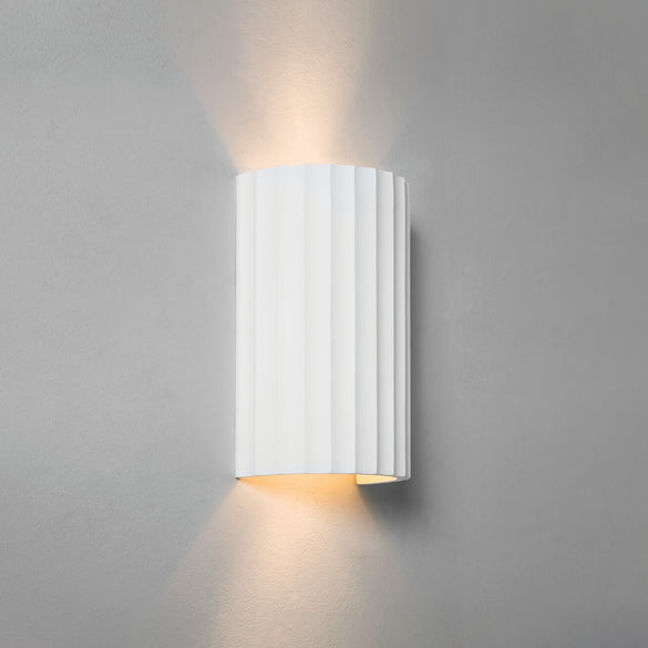 1335001 Kymi 220 Plaster Wall Light