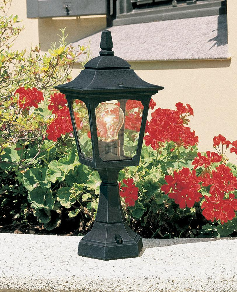 CPM4-BLACK Chapel 1 Light Mini Pedestal Black