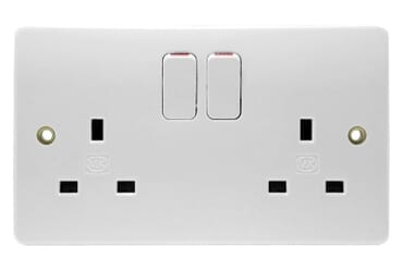 MK K2747WHI Double Pole Socket